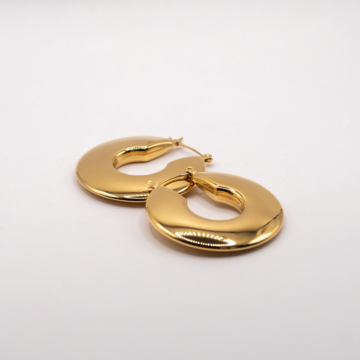 Valentina Hoops