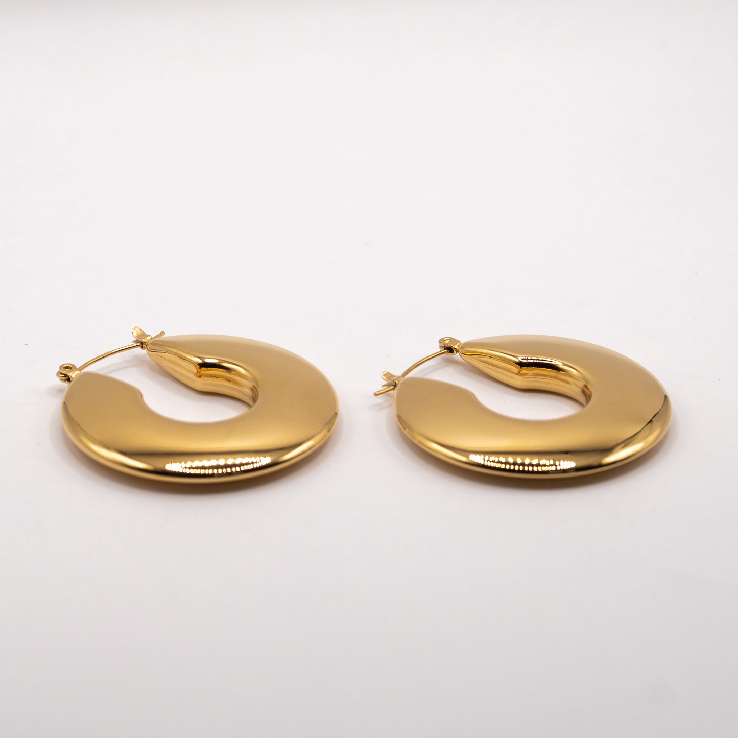 Valentina Hoops