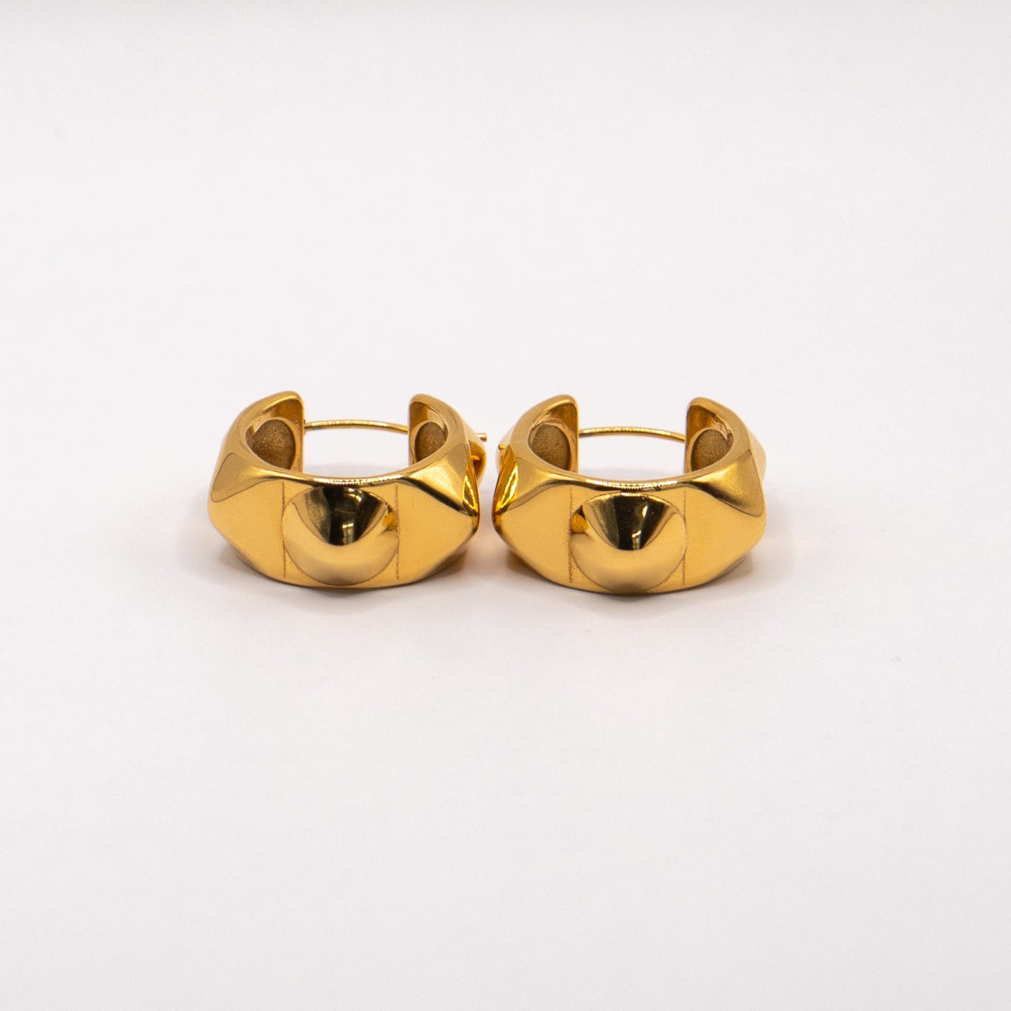 Cleo Hoops