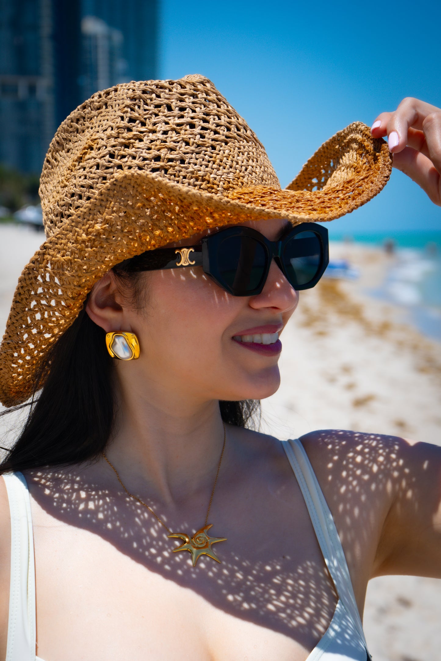 Isola Studs