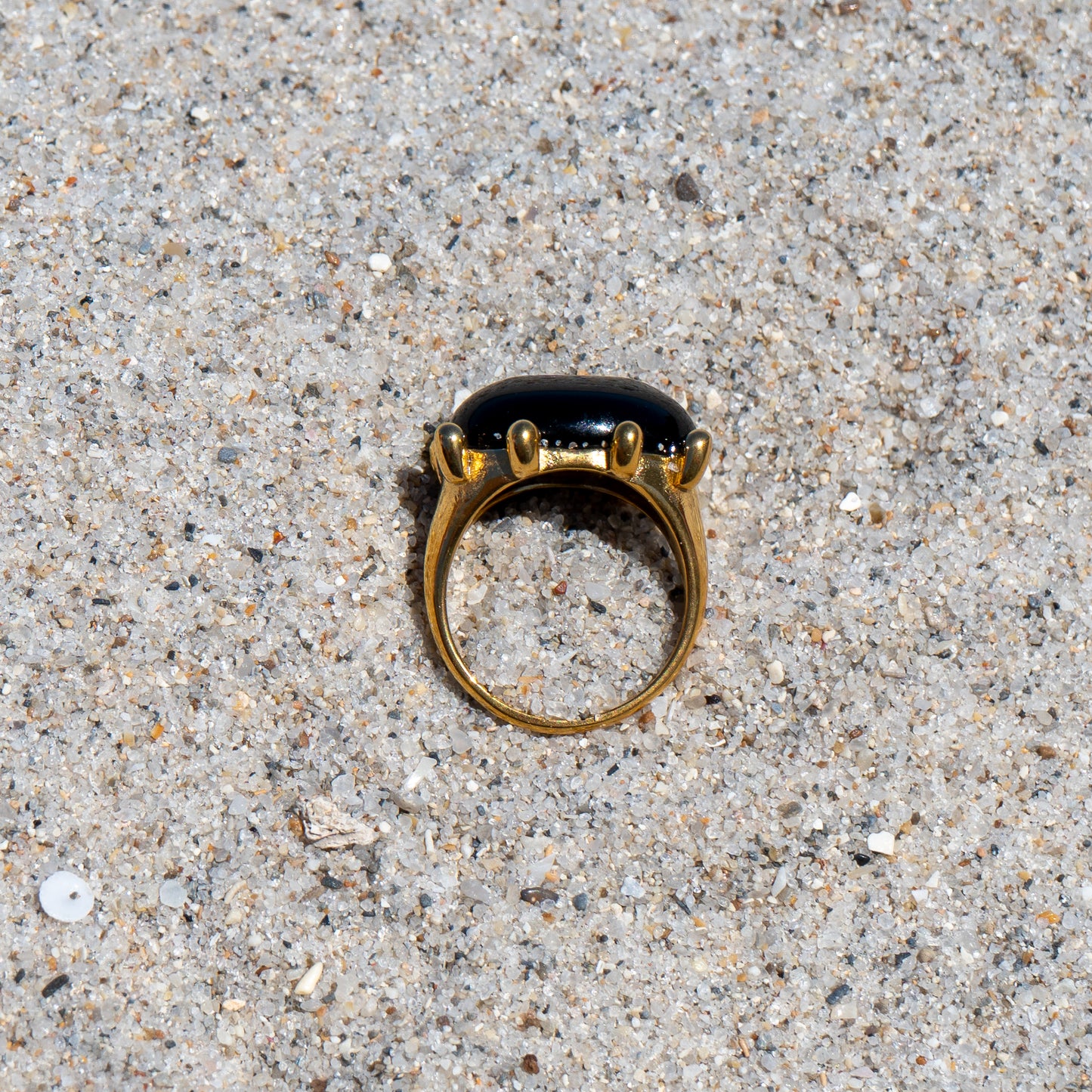 Sole Nera Ring