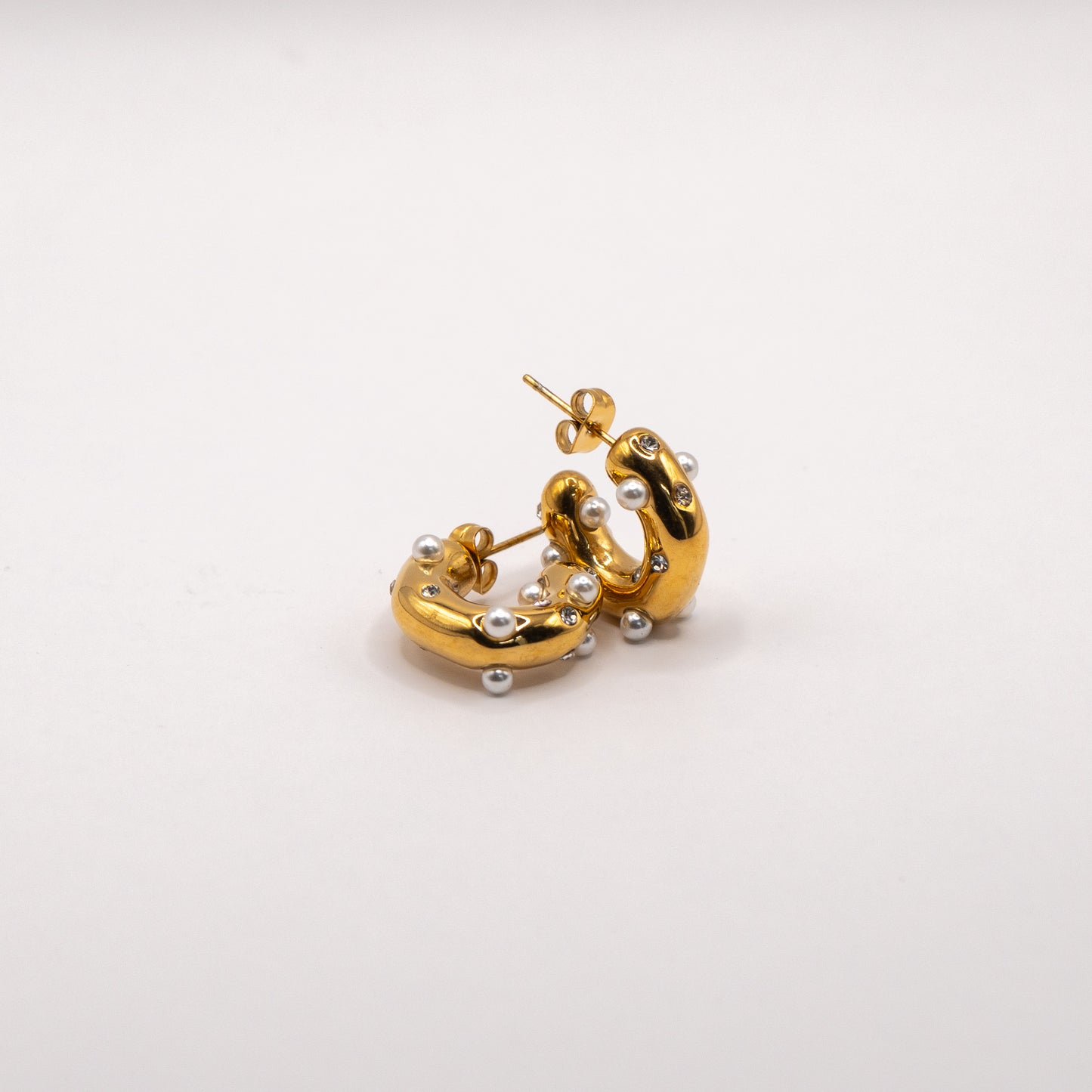 Pearls Luminara Hoops