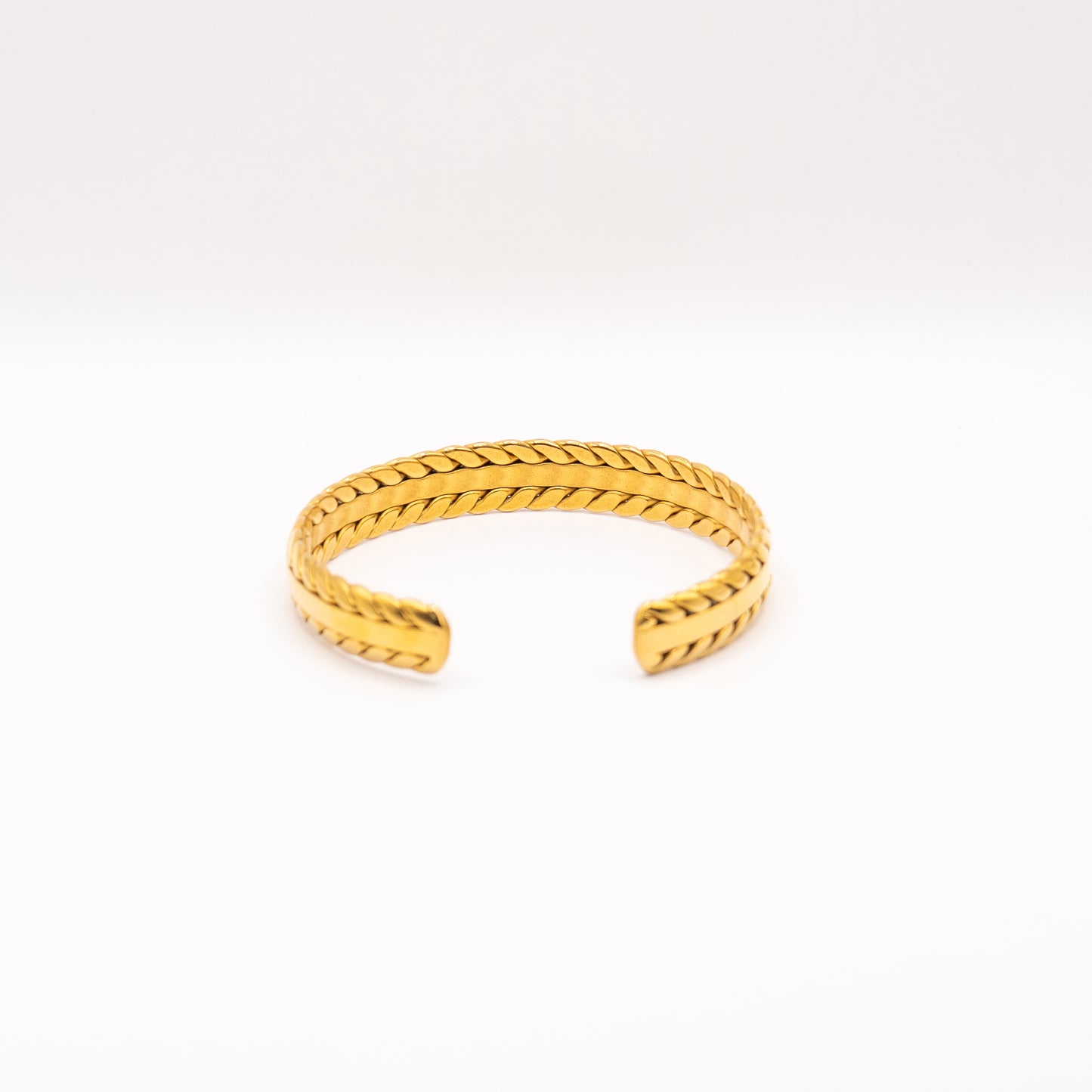 Helena Bangle