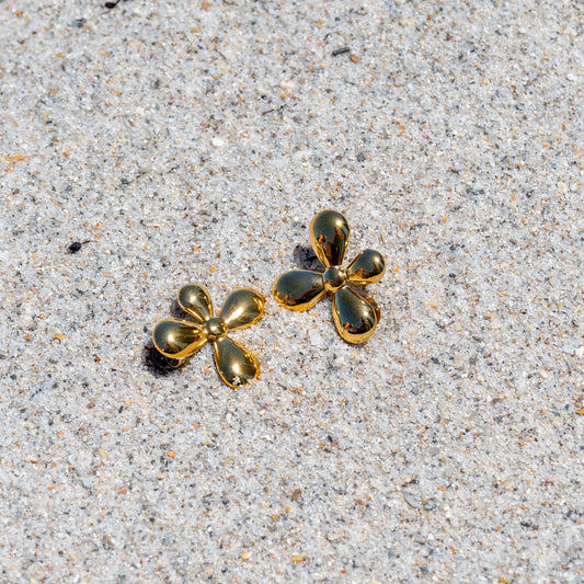 Petalo Earrings